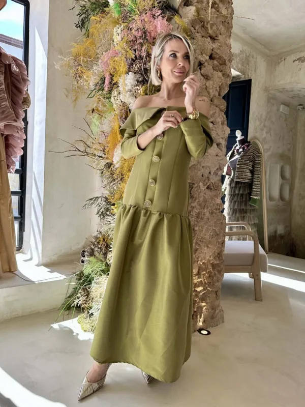 Vestido midi para invitada en verde oliva
