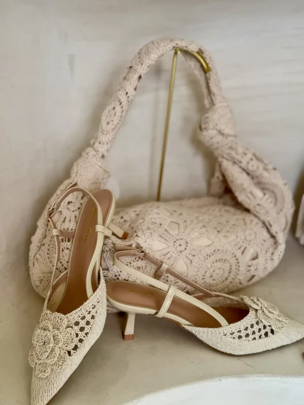 Zapato Destalonado Trenzado Flor Sorrento