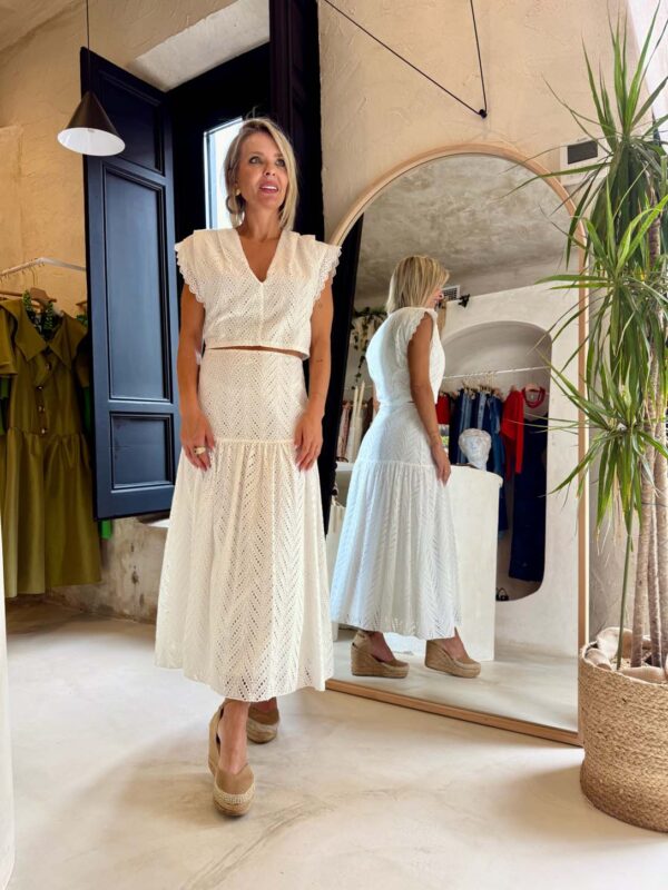 Conjunto blanco bordado Capri