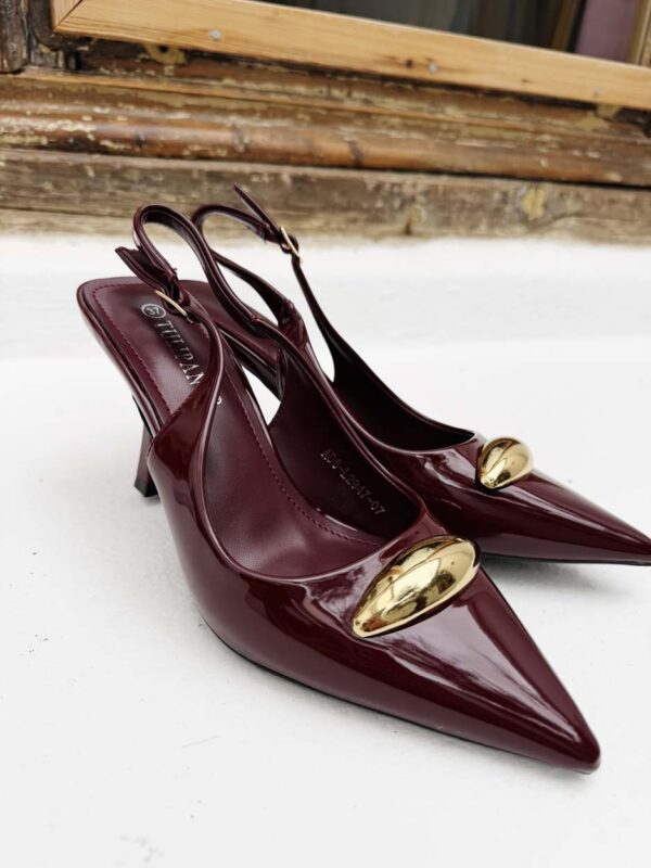 Stiletto Burdeos Viena