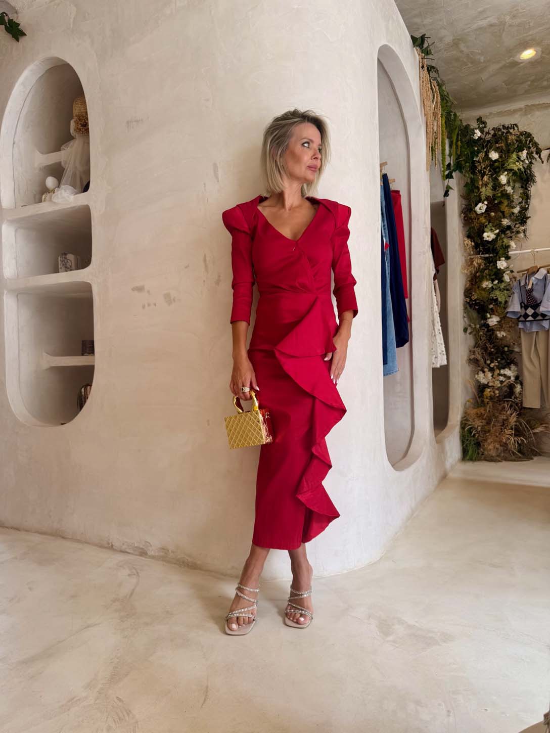 Vestido rojo de largo midi