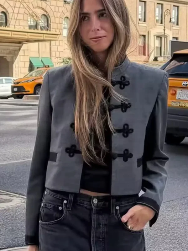 Chaqueta Corta Militar Gris con Pasamanería