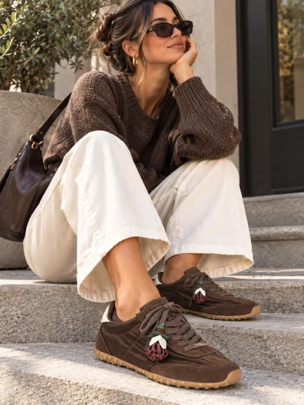 Zapatillas Deportivas en Ante y Tejido Marrón