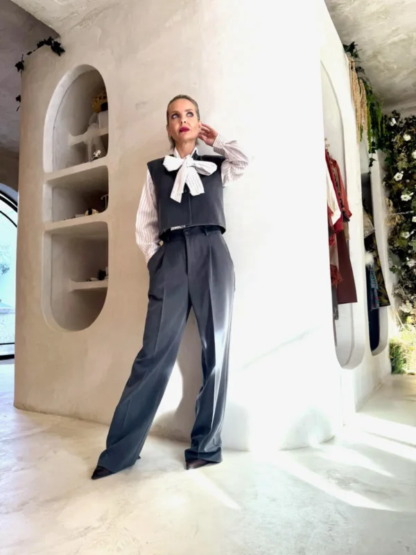 Conjunto Sartorial de Chaleco Cropped y Pantalón Ancho Gris Marengo