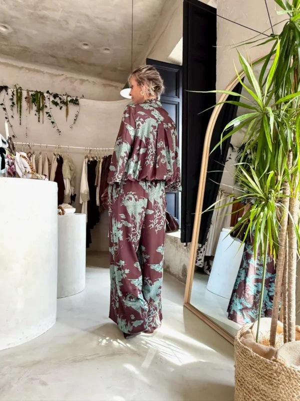 Pantalón Palazzo Satinado de Talle Alto con Estampado Oriental